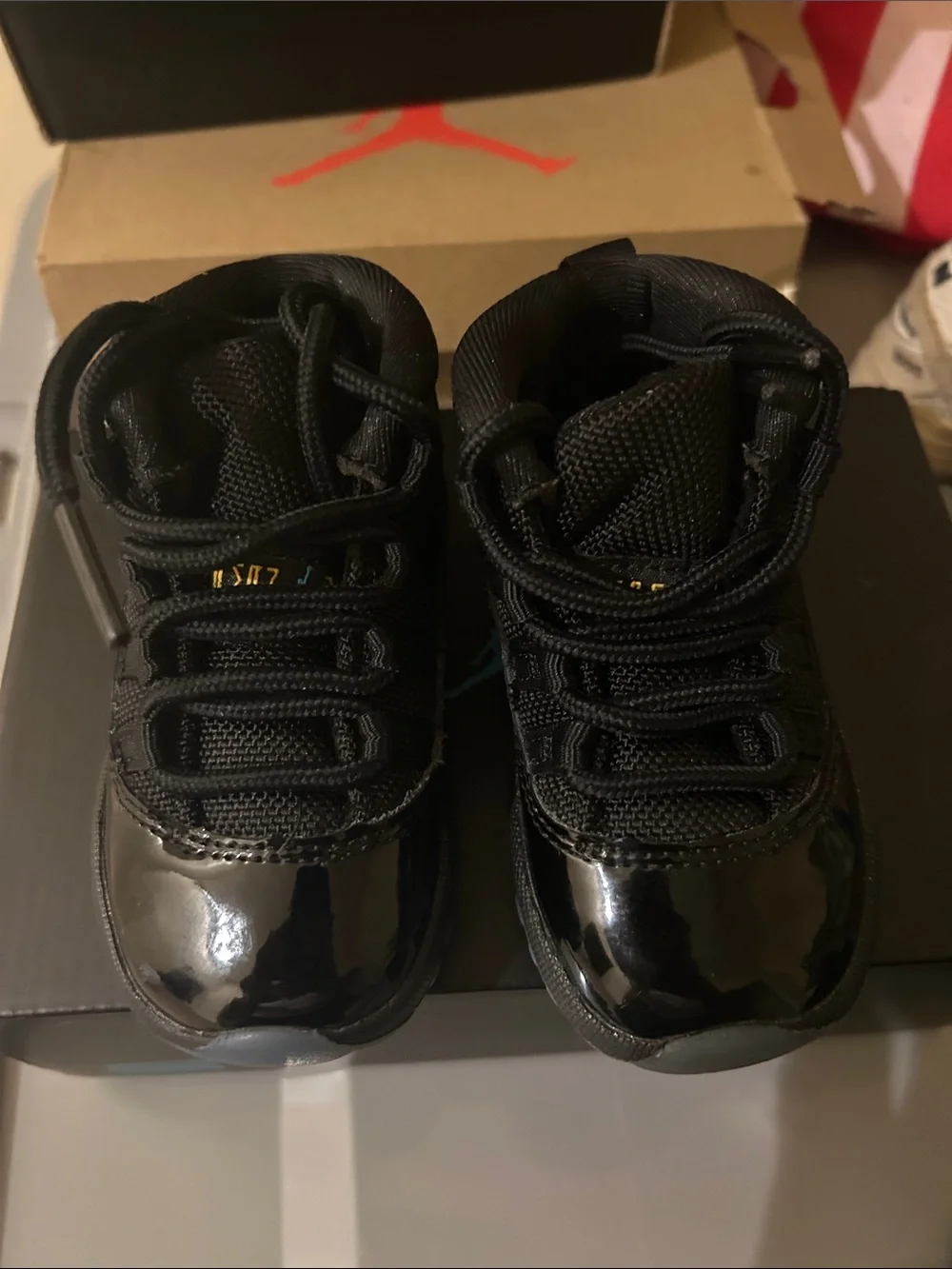 Jordan Kids Black Patent Leather Sneakers with Blue Jumpman